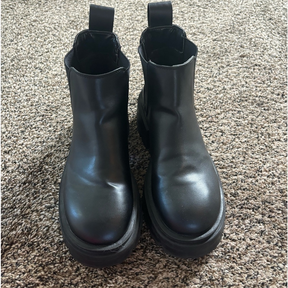 Black Boots
